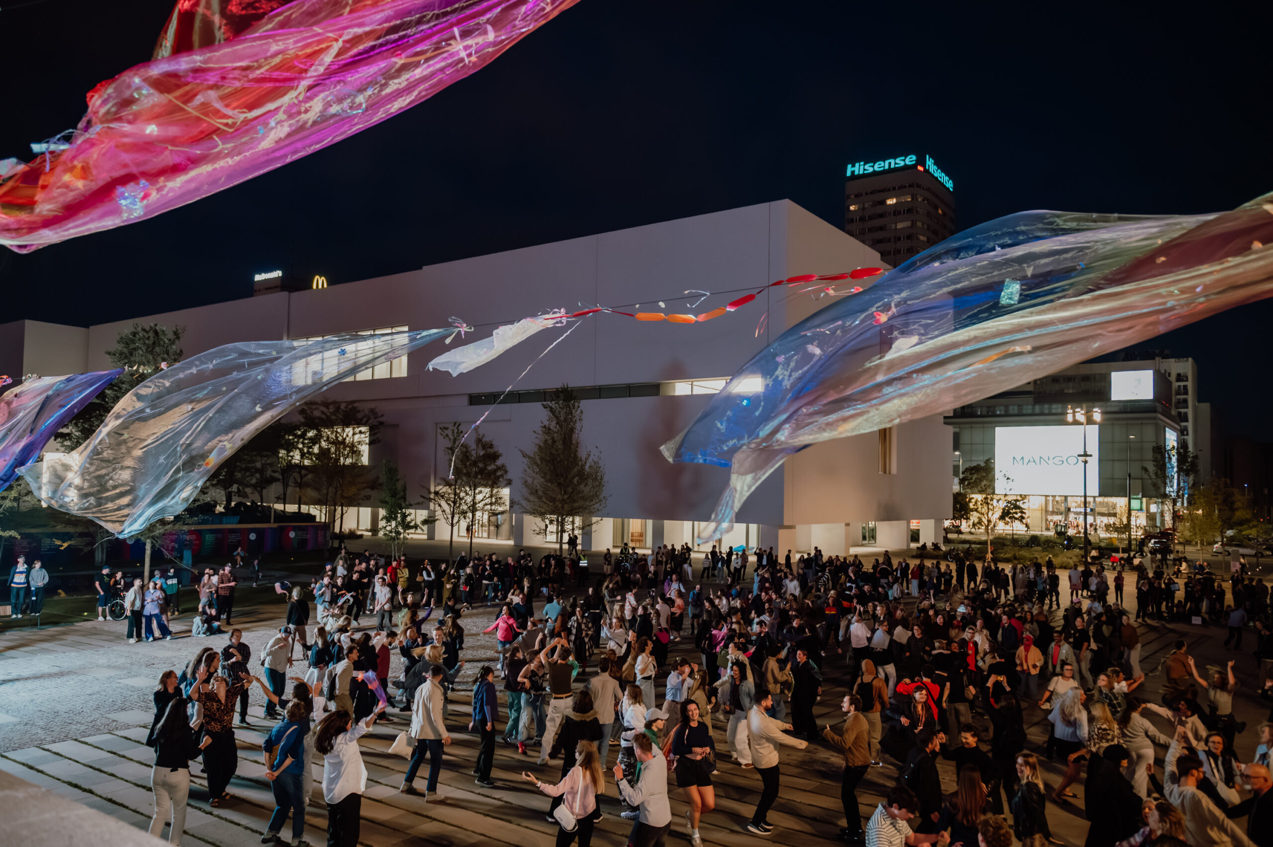 Ball in the square / Museum of Modern Art, Warsaw, PL / 2025
