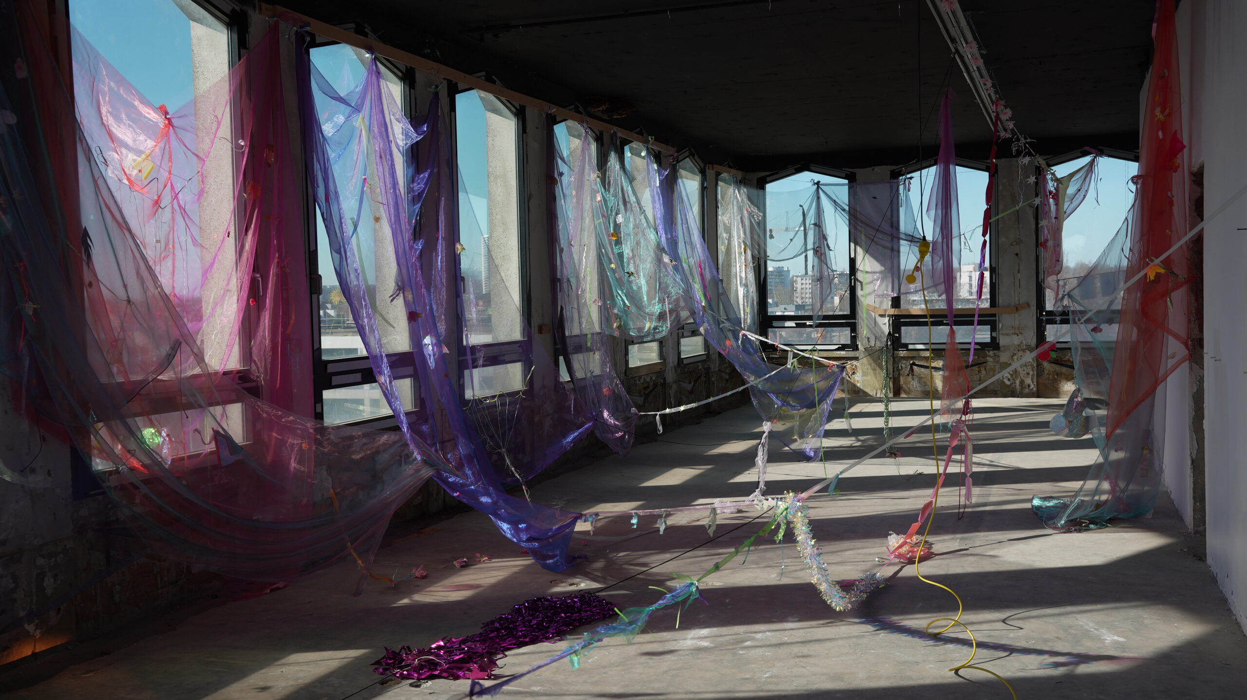 Art Brussels off-program / opening 24 April 6pm-10pm / exhibition dates 25-27 April 4pm-8pm / ASAR building, 9 Avenue Van Kalken, 1070 Anderlecht /